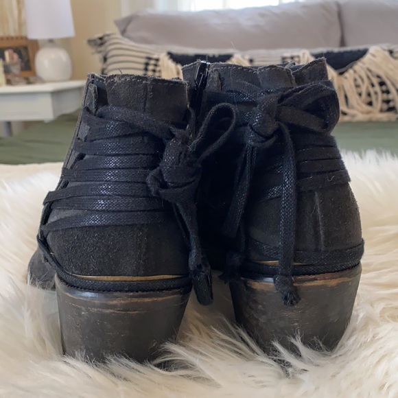 A n t h r o p o l o g i e • Sueded booties - Picture 5 of 9